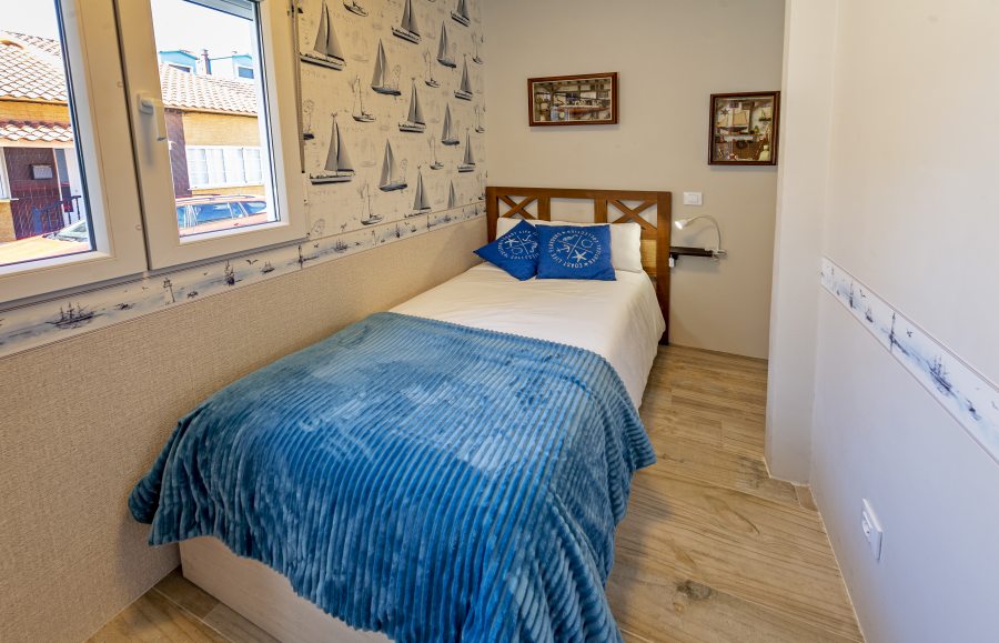 Cama de dormitorio 3 de Casa Playa Sanxenxo